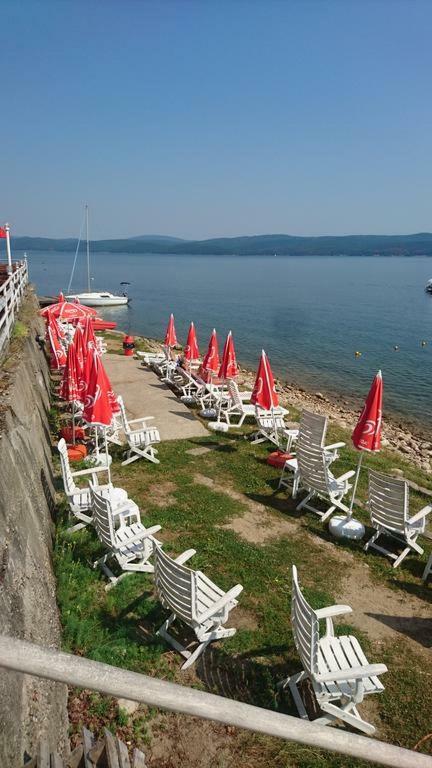 Комплекс Белите Къщи Shtarkelovo Gnezdo Exterior foto